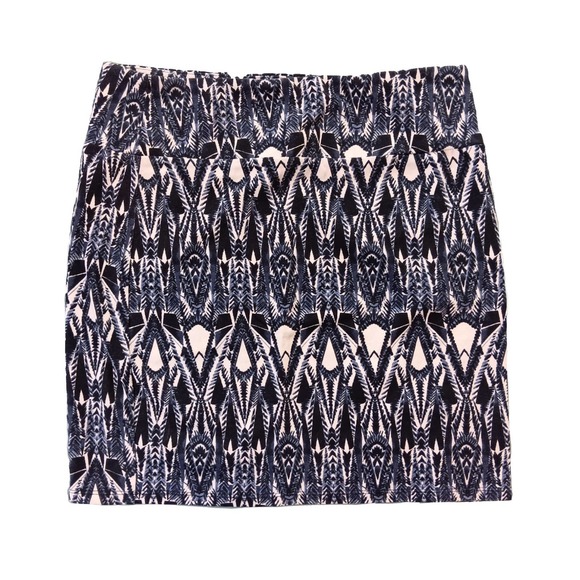 Women's Small Tribal print American Outfitters Mini Pencil Skirt - Picture 1 of 2